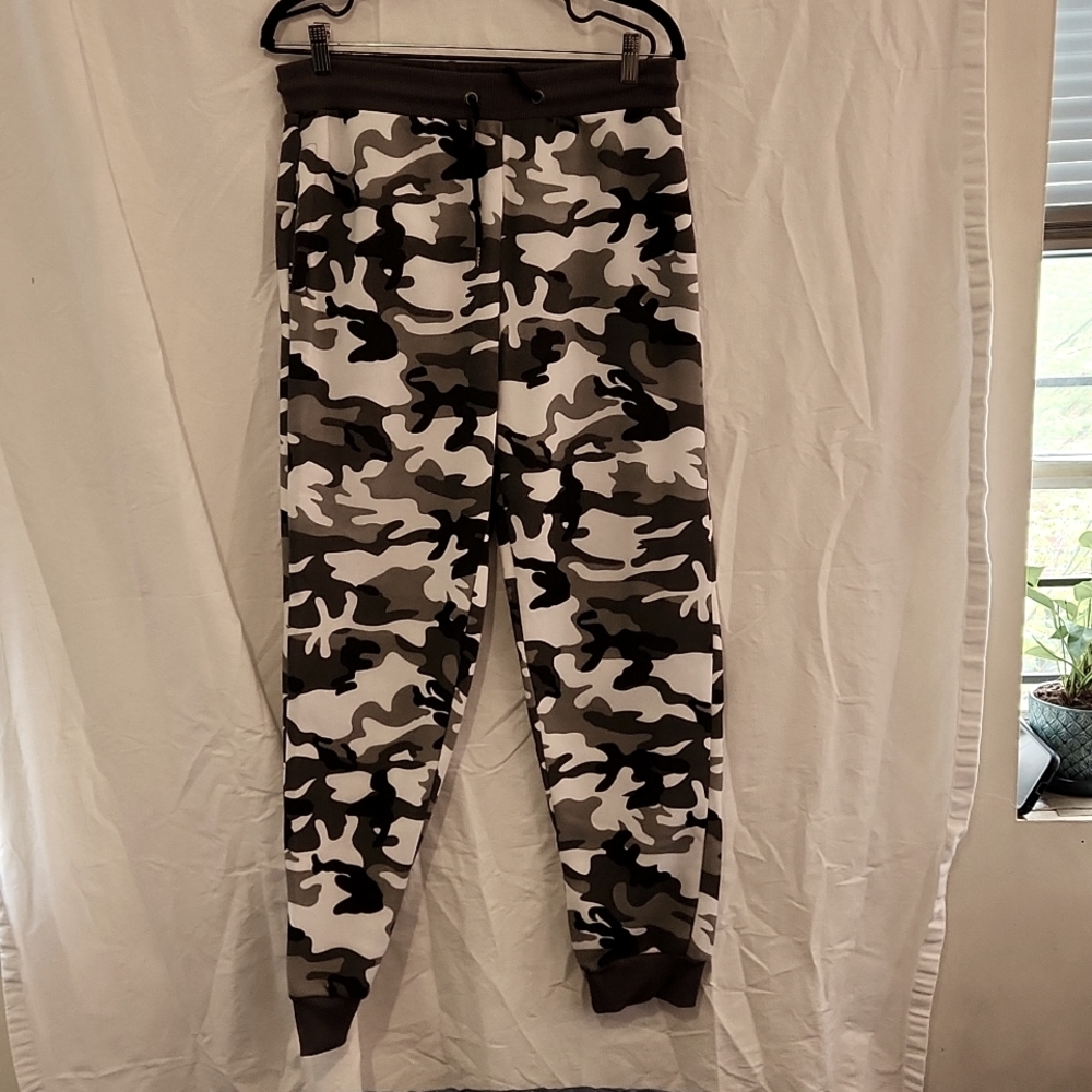 Galaxy by Harvic Men's Camo Jogges